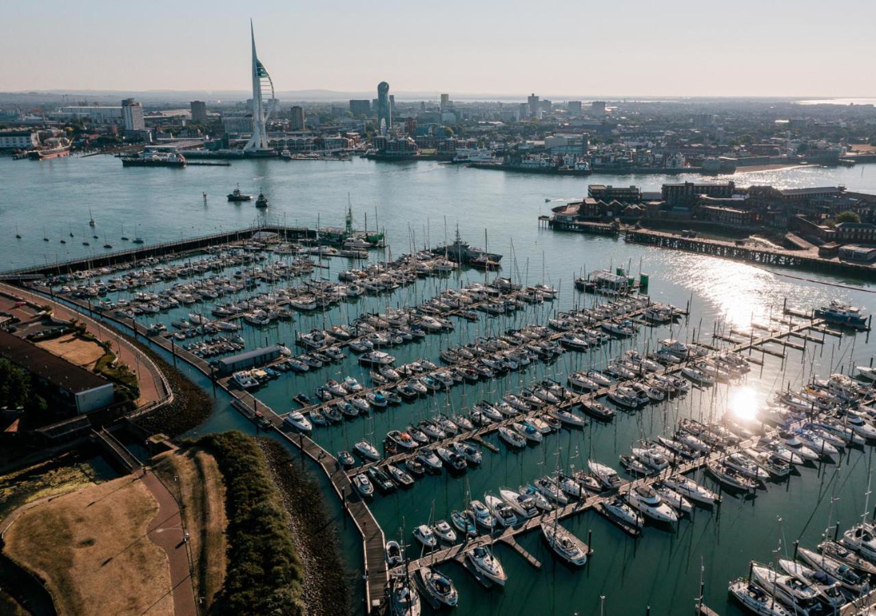Rooms At Haslar Marina Gosport Eksteriør billede